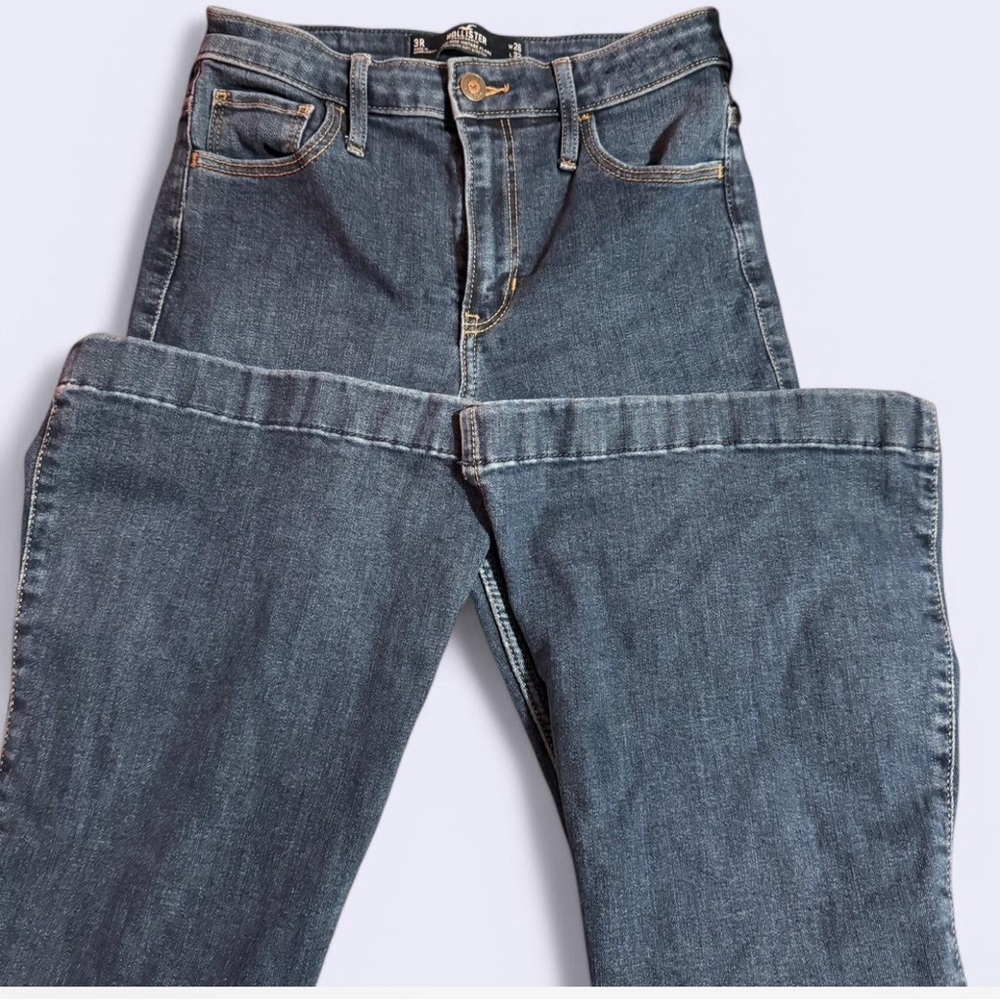 Hollister Co. blue denim bootcut jeans #hollister #bootcout #flare jeans